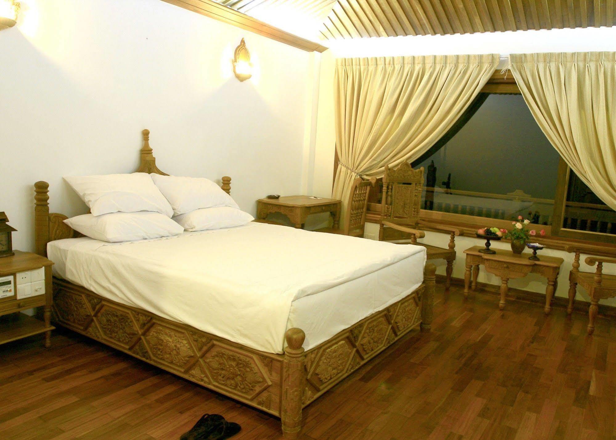 Kma Kaytumadi Hotel Taungoo Exteriör bild