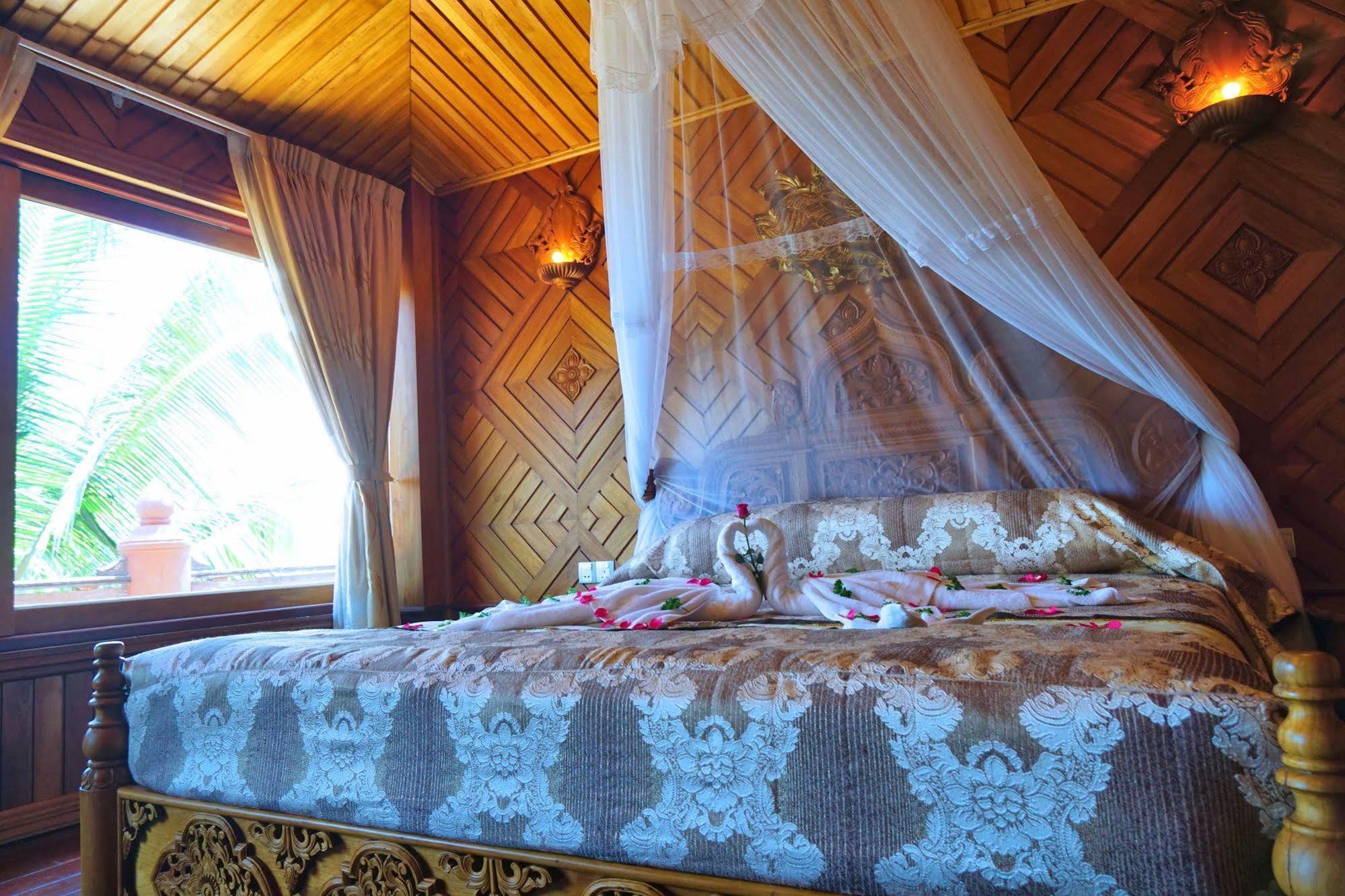 Kma Kaytumadi Hotel Taungoo Exteriör bild