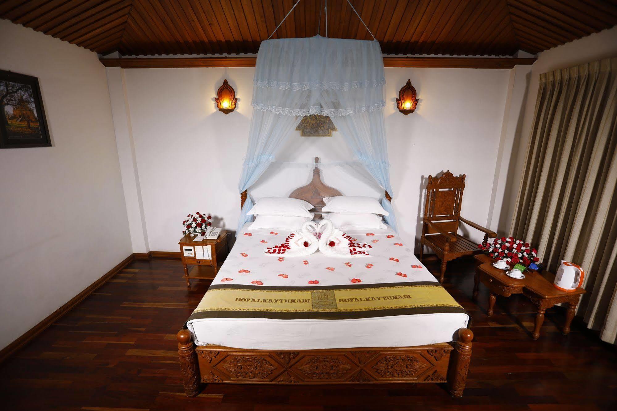 Kma Kaytumadi Hotel Taungoo Exteriör bild