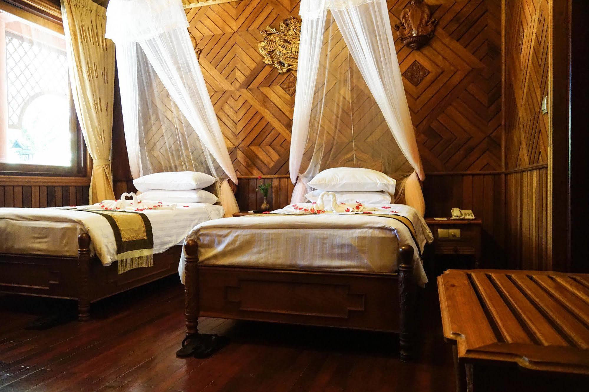 Kma Kaytumadi Hotel Taungoo Exteriör bild